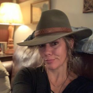 Meet your Posher, Christie